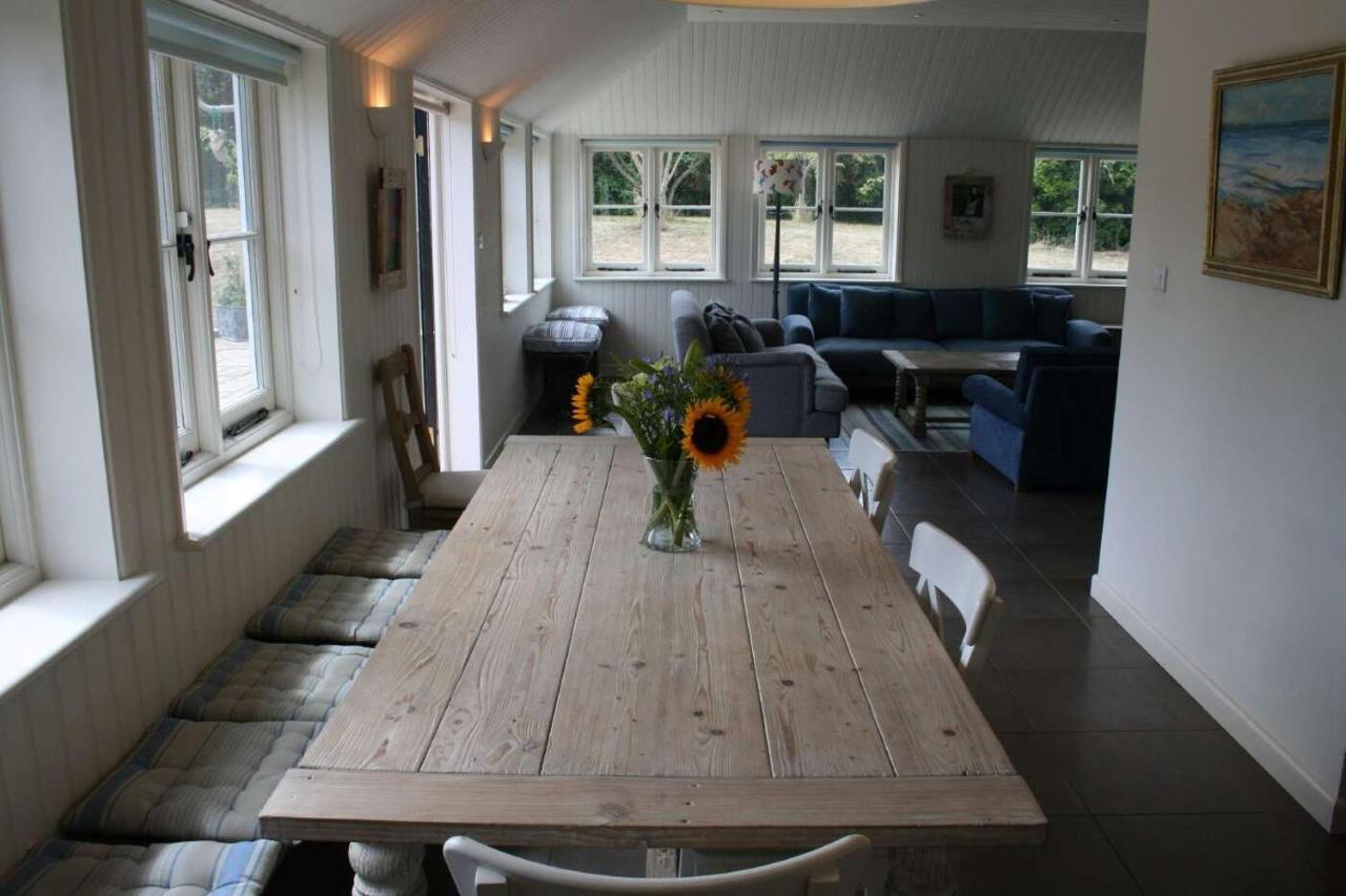 Greystone Cottage - Sea Views, Short Stroll To A Beautiful Sandy Beach Brook  Экстерьер фото