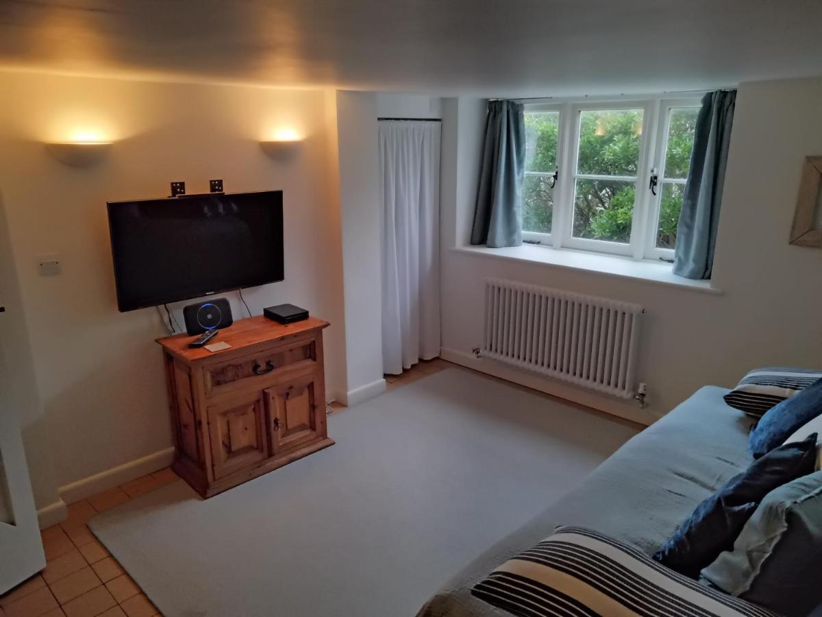Greystone Cottage - Sea Views, Short Stroll To A Beautiful Sandy Beach Brook  Экстерьер фото